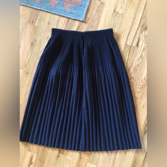 Zara « plissée » skirt - Picture 3 of 5